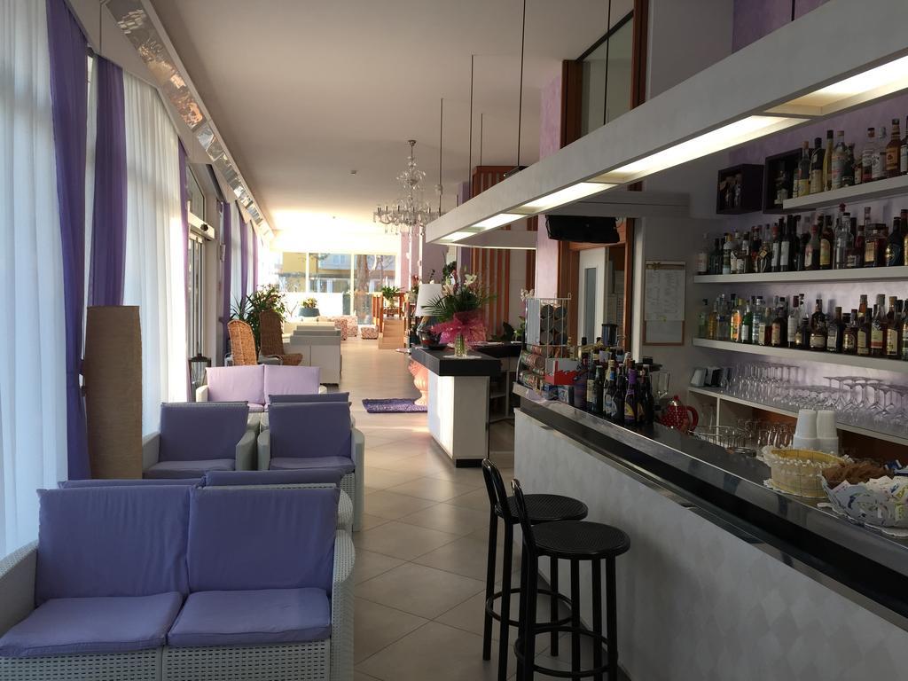 Hotel Sahara Milano Marittima Exterior foto