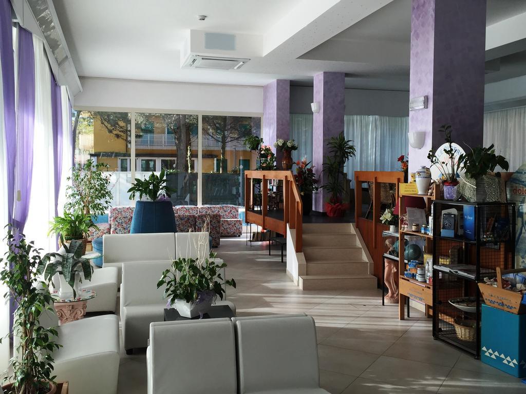 Hotel Sahara Milano Marittima Exterior foto