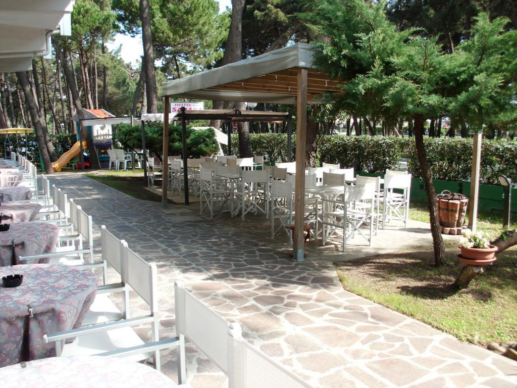 Hotel Sahara Milano Marittima Exterior foto