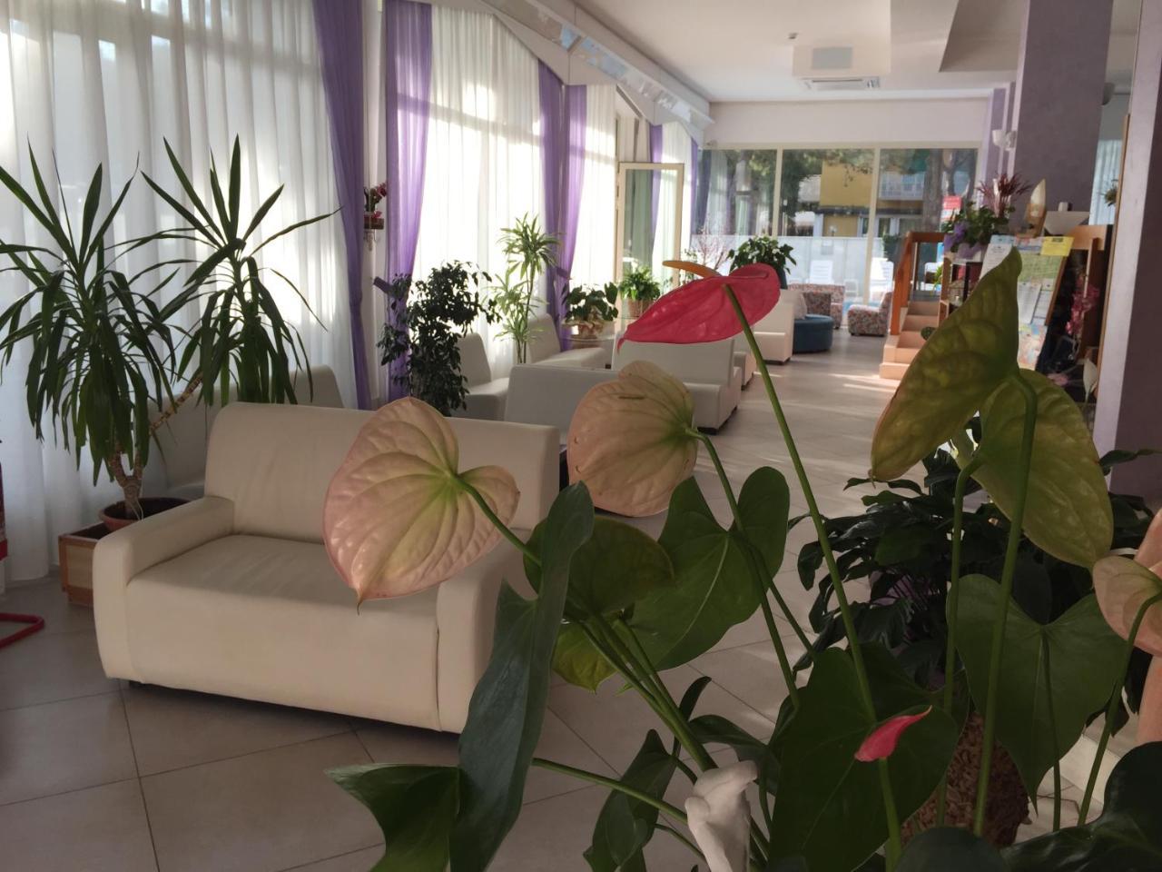Hotel Sahara Milano Marittima Exterior foto